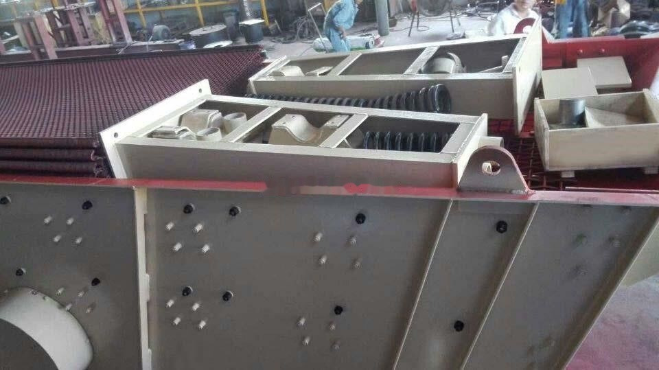 Kinglink 3YK1548 Inclined Vibrating Screen | Mining | Quarry - Vaglio: foto 4 Kinglink 3YK1548 Inclined Vibrating Screen | Mining | Quarry - Vaglio: foto 4
