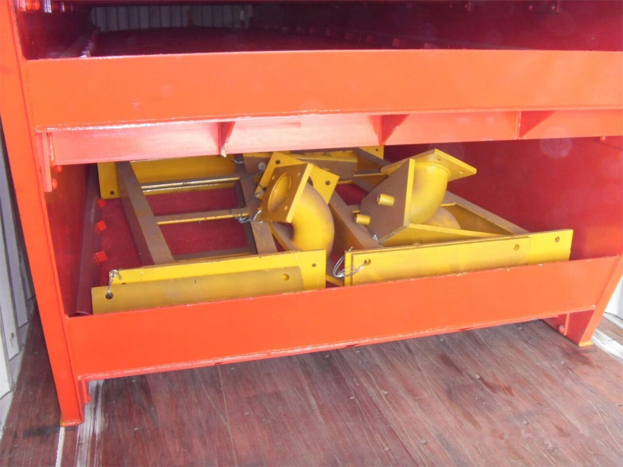 Kinglink Gold Ore Vibrating Screen 3YA1860 | 200TPH - Vaglio: foto 3 Kinglink Gold Ore Vibrating Screen 3YA1860 | 200TPH - Vaglio: foto 3
