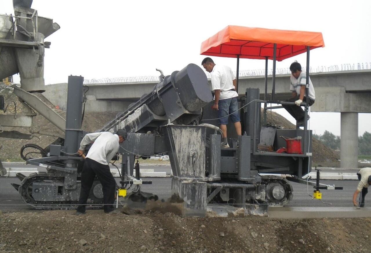 Kinglink MC5000 Concrete slipform paver for road ditch and gutter - Finitrice per calcestruzzo: foto 5 Kinglink MC5000 Concrete slipform paver for road ditch and gutter - Finitrice per calcestruzzo: foto 5