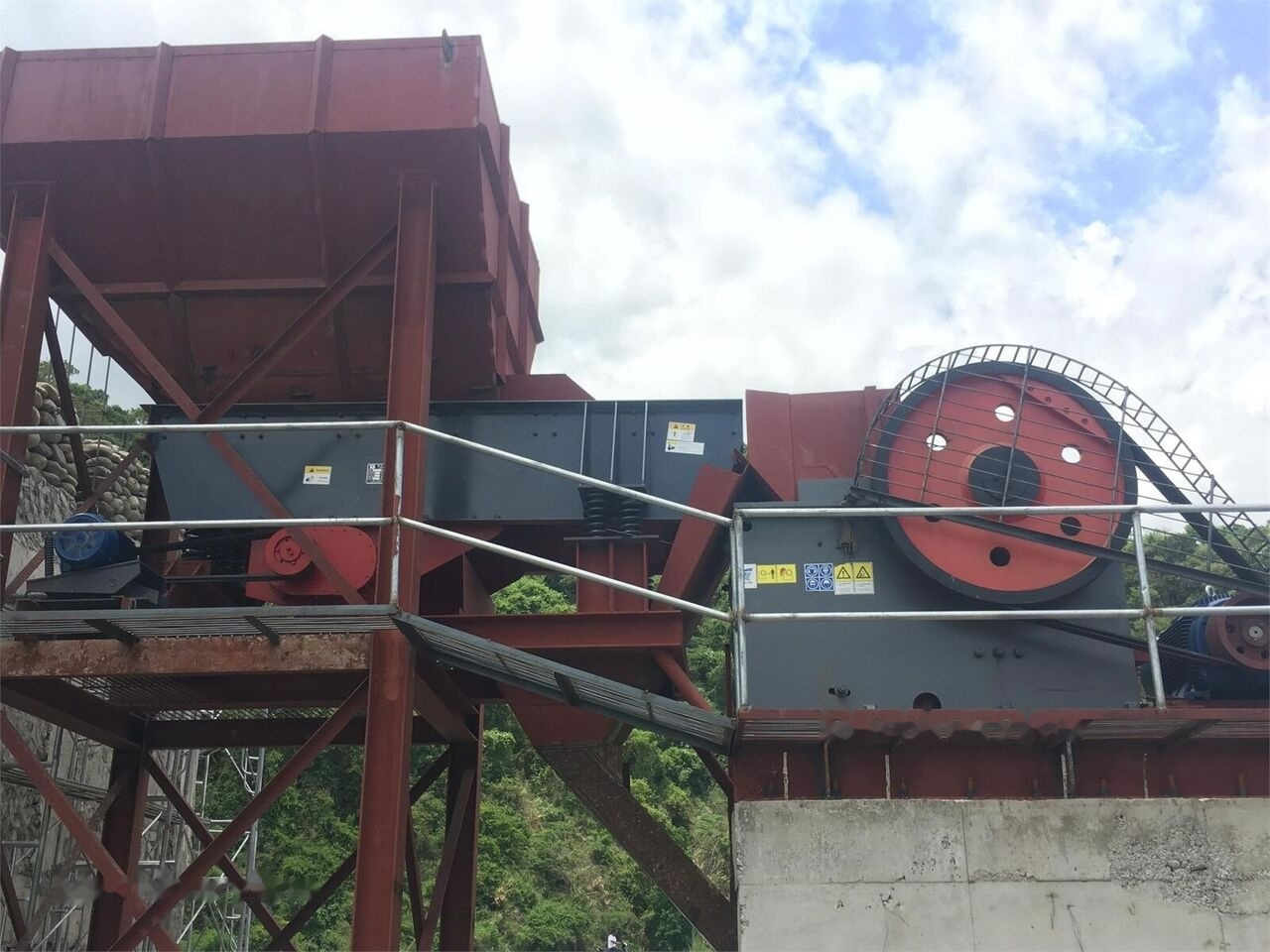 Kinglink PE600x900 New Jaw Crusher Made In China - Frantoio a mascelle: foto 1 Kinglink PE600x900 New Jaw Crusher Made In China - Frantoio a mascelle: foto 1