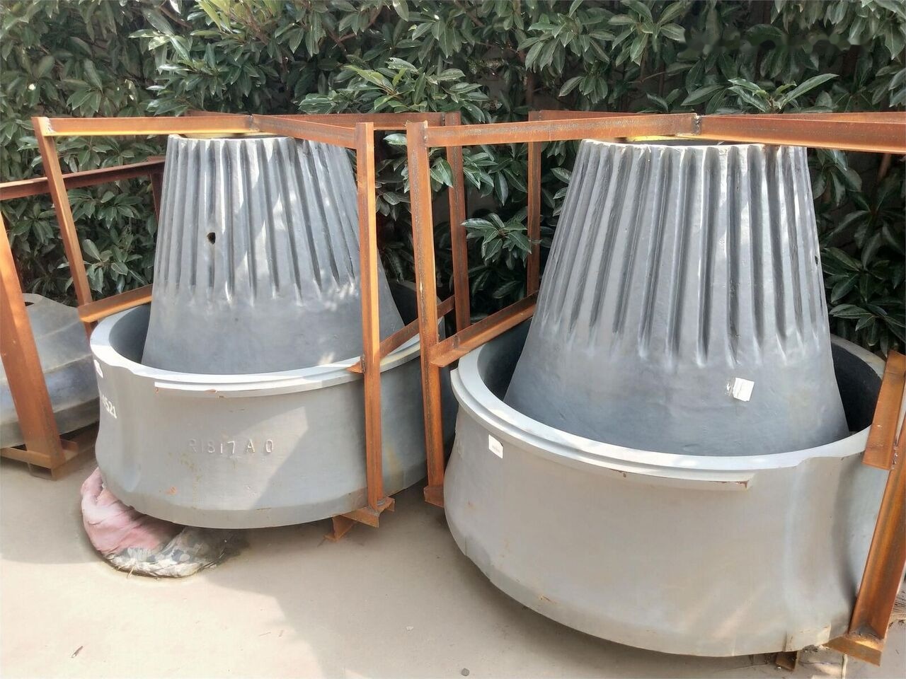 Mantle and Concave fit Sandvik CH430 for Sandvik crusher - Ricambi per Impianto di frantumazione: foto 4 Mantle and Concave fit Sandvik CH430 for Sandvik crusher - Ricambi per Impianto di frantumazione: foto 4