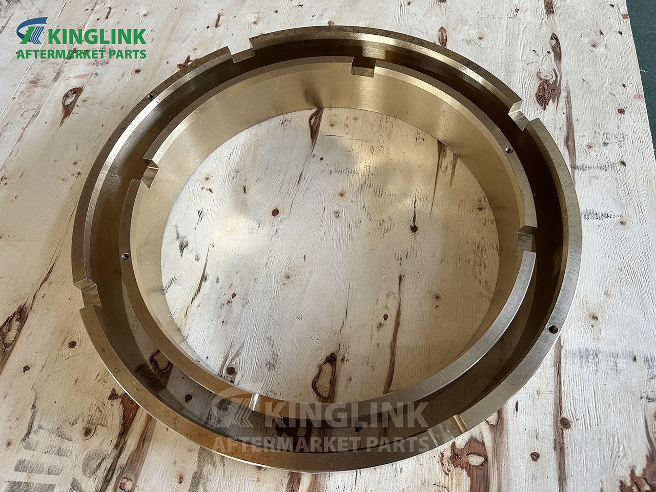 Upper Head Bushing KL-7015656200 Suits HP300 Cone Crusher 7015656200 for crusher - Ricambi per Impianto di frantumazione: foto 1 Upper Head Bushing KL-7015656200 Suits HP300 Cone Crusher 7015656200 for crusher - Ricambi per Impianto di frantumazione: foto 1