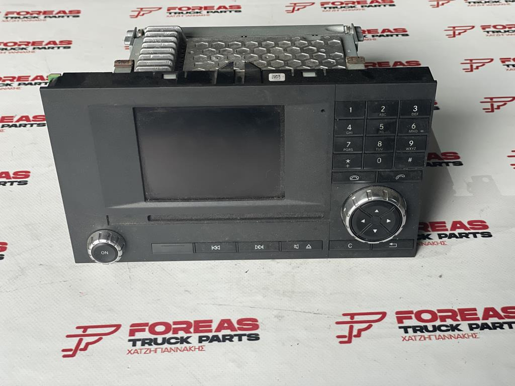 BOSCH RADIO FOR MERCEDES ACTROS MP4 - A 0004466662 - Cabina e interni per Camion: foto 1 BOSCH RADIO FOR MERCEDES ACTROS MP4 - A 0004466662 - Cabina e interni per Camion: foto 1