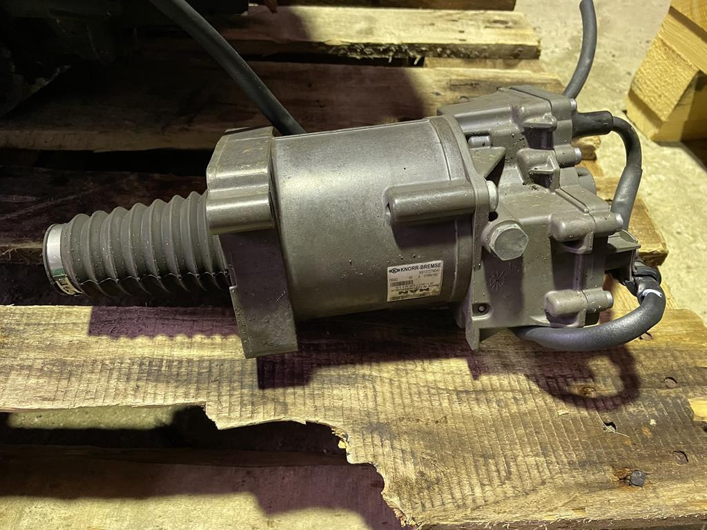 KNORR-BREMSE ASTRONIC AIR CLUTCH - 81.30716 - 6115 - Frizione e ricambi per Camion: foto 1 KNORR-BREMSE ASTRONIC AIR CLUTCH - 81.30716 - 6115 - Frizione e ricambi per Camion: foto 1