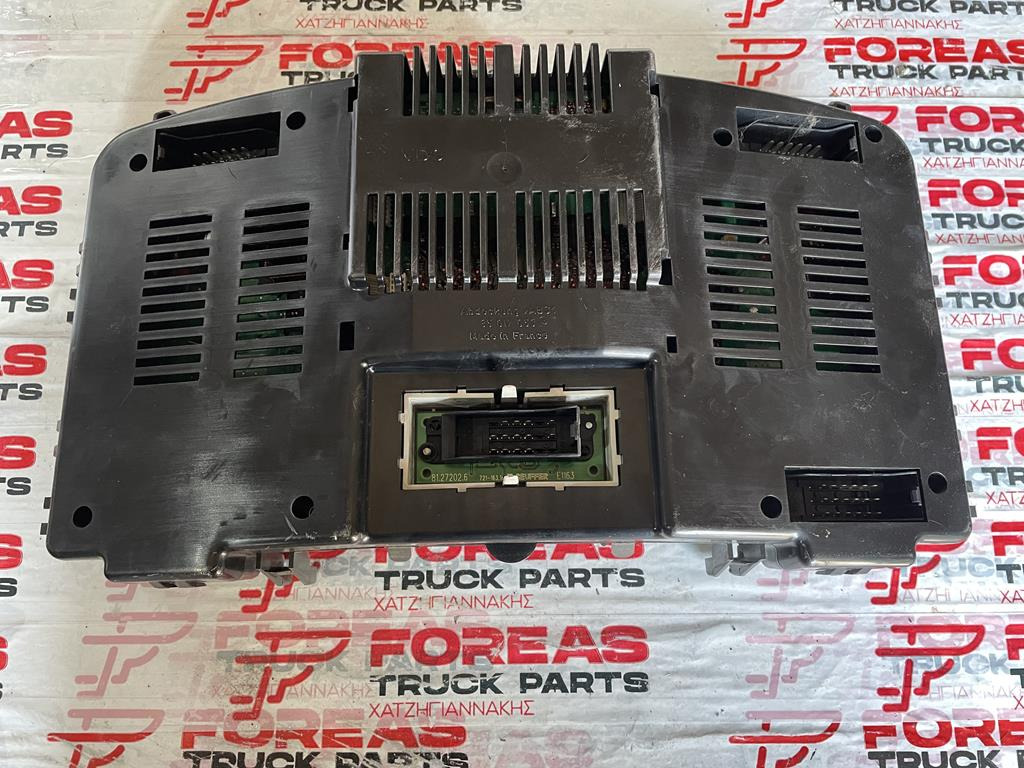 MAN TGA - 81. 27202 - 6154 - Cruscotto per Camion: foto 2 MAN TGA - 81. 27202 - 6154 - Cruscotto per Camion: foto 2