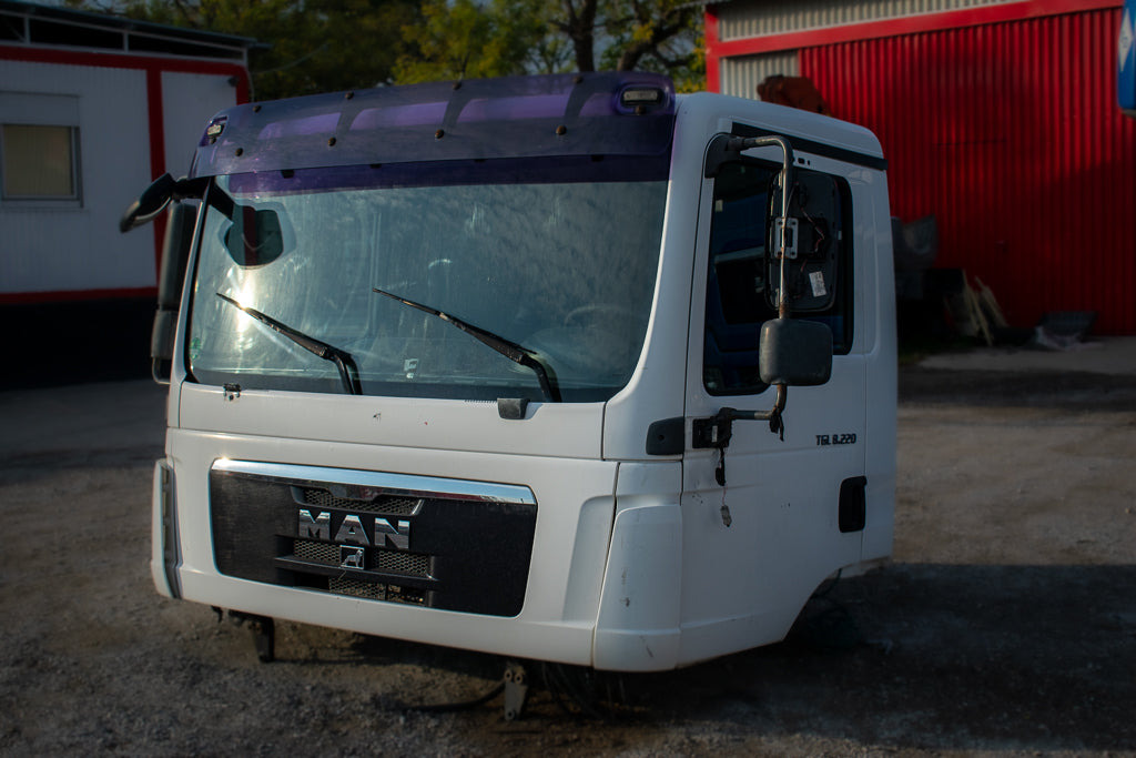 MAN TGL 8.220 - Cabina per Camion: foto 1 MAN TGL 8.220 - Cabina per Camion: foto 1