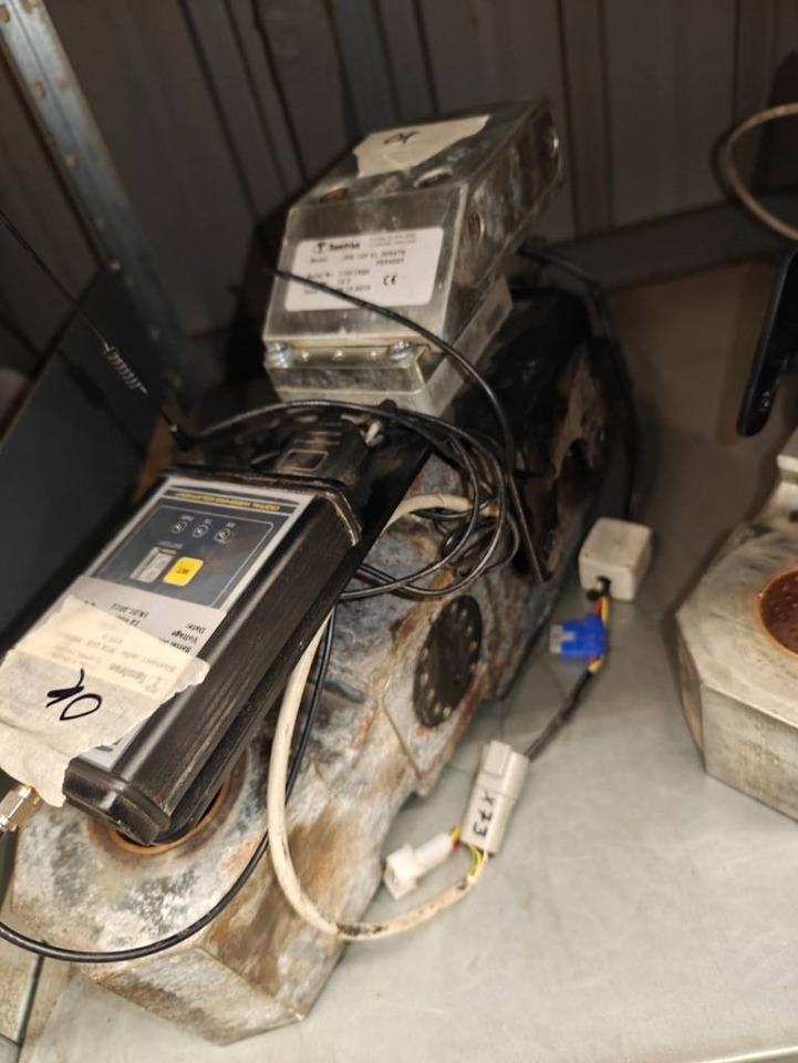 John Deere Bluetooth Scales - Contrappeso: foto 2 John Deere Bluetooth Scales - Contrappeso: foto 2