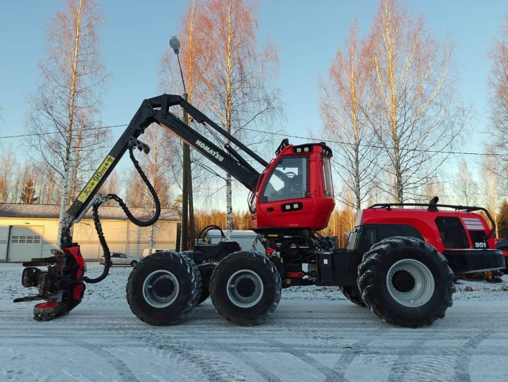 Komatsu 951 - Abbattitrice forestale: foto 2 Komatsu 951 - Abbattitrice forestale: foto 2