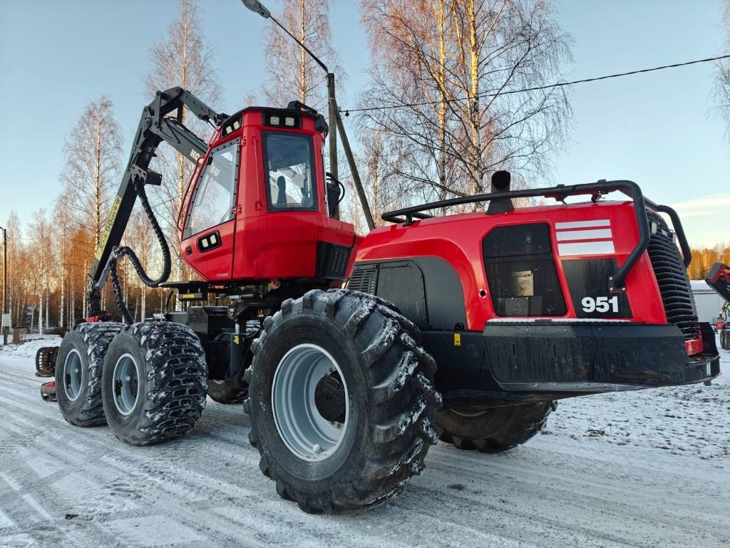 Komatsu 951 - Abbattitrice forestale: foto 3 Komatsu 951 - Abbattitrice forestale: foto 3