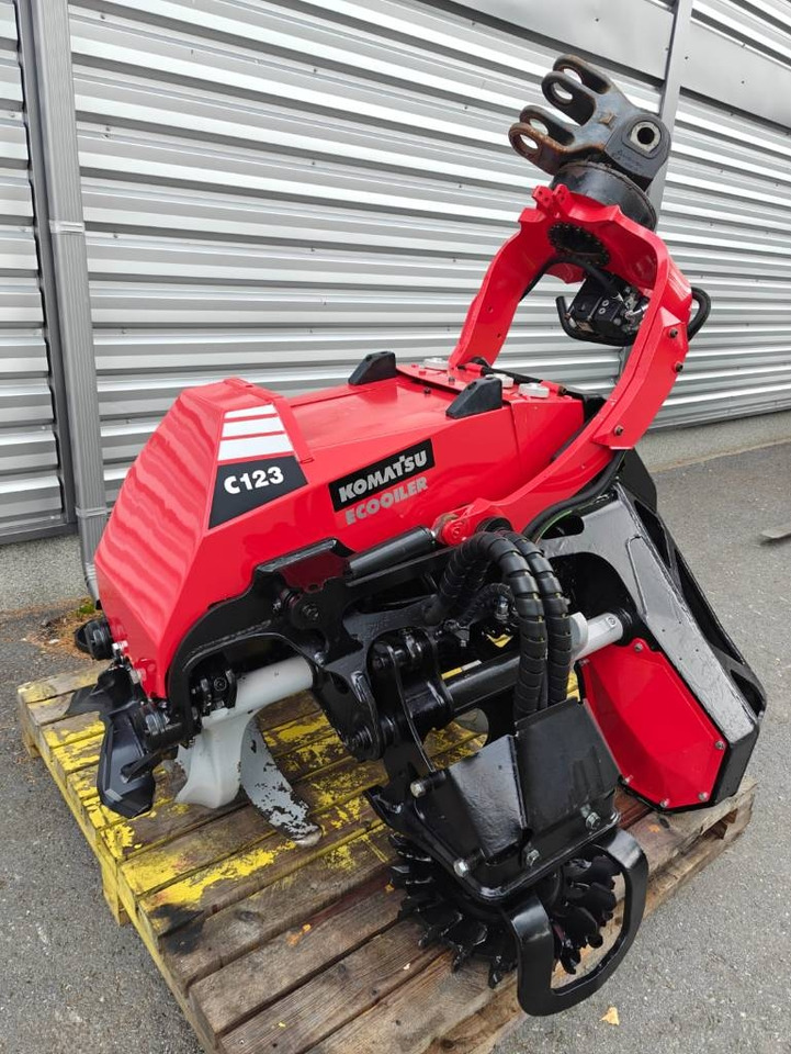 Komatsu C 123 - Testa di abbattimento: foto 1 Komatsu C 123 - Testa di abbattimento: foto 1