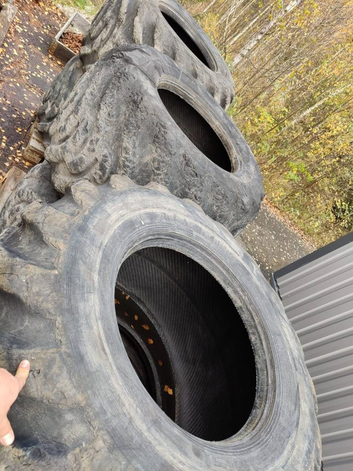 Nokian 800/40-26,5 - Pneumatico per Macchina forestale: foto 3 Nokian 800/40-26,5 - Pneumatico per Macchina forestale: foto 3