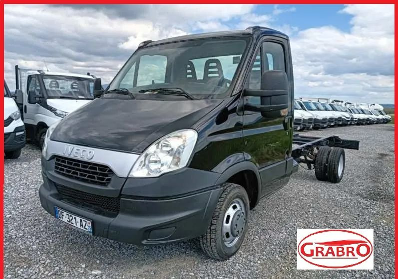 Iveco 35C13, 35C12, 35C14, 35C15 - Autocarro telaio: foto 1 Iveco 35C13, 35C12, 35C14, 35C15 - Autocarro telaio: foto 1