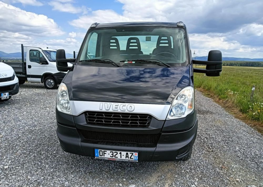 Iveco 35C13, 35C12, 35C14, 35C15 - Autocarro telaio: foto 4 Iveco 35C13, 35C12, 35C14, 35C15 - Autocarro telaio: foto 4
