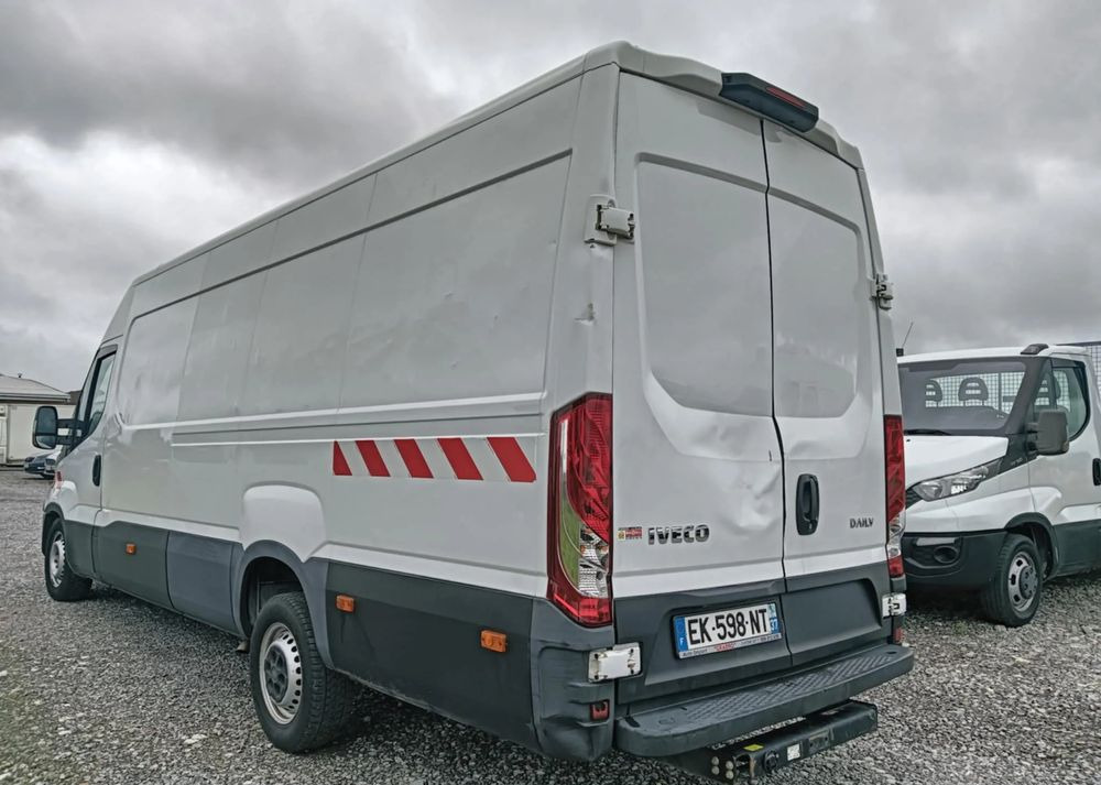 Iveco 35S14,35S13,35C13,35C12, - Furgone chiuso: foto 2 Iveco 35S14,35S13,35C13,35C12, - Furgone chiuso: foto 2