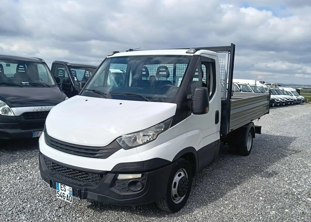 Iveco DAILY 35C14, 35C13, 35C12, 35C15 - Furgone ribaltabile: foto 2 Iveco DAILY 35C14, 35C13, 35C12, 35C15 - Furgone ribaltabile: foto 2