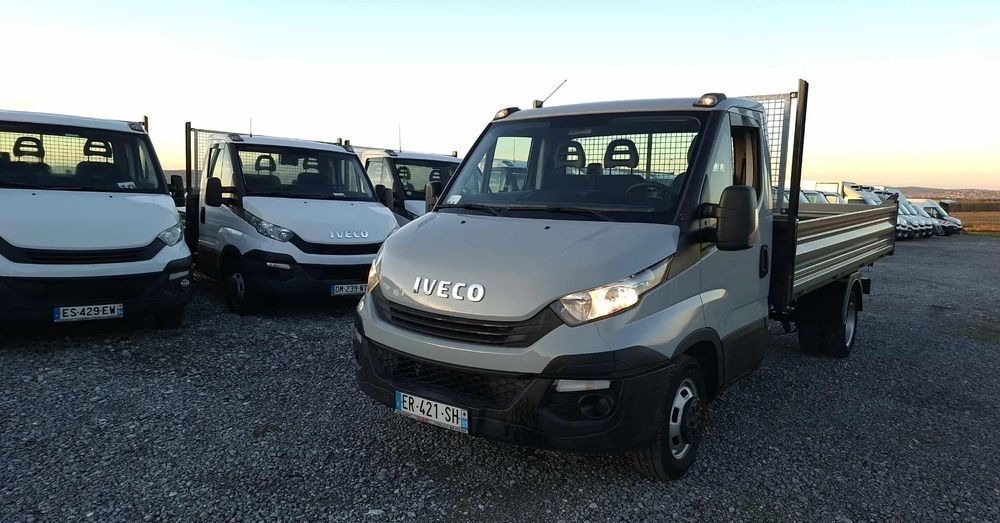 Iveco DAILY 35C14, 35C13, 35C15 - Furgone ribaltabile: foto 3 Iveco DAILY 35C14, 35C13, 35C15 - Furgone ribaltabile: foto 3