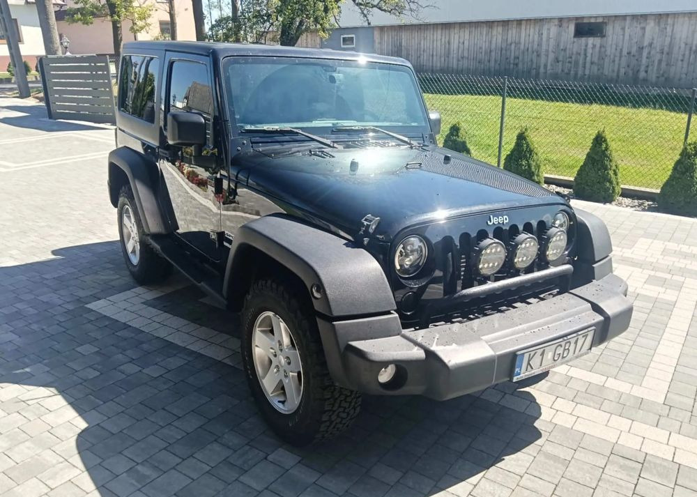 Jeep Wrangler 2.8 CRD Sport - SUV/ Fuoristrada: foto 2 Jeep Wrangler 2.8 CRD Sport - SUV/ Fuoristrada: foto 2