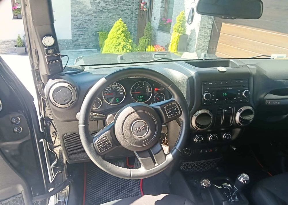 Jeep Wrangler 2.8 CRD Sport - SUV/ Fuoristrada: foto 4 Jeep Wrangler 2.8 CRD Sport - SUV/ Fuoristrada: foto 4