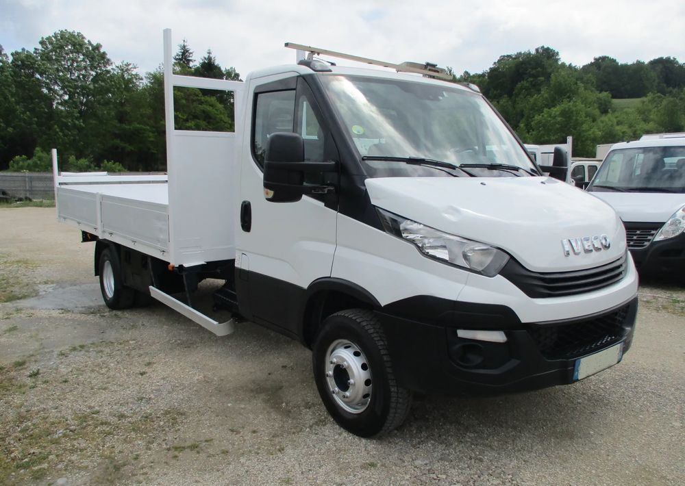 Iveco Daily 3.0 na bliźniaku 70C18 skrzynia, laweta, rama, HDS, 70-180 kiper - Autocarro con pianale/ Cassone fisso: foto 1 Iveco Daily 3.0 na bliźniaku 70C18 skrzynia, laweta, rama, HDS, 70-180 kiper - Autocarro con pianale/ Cassone fisso: foto 1