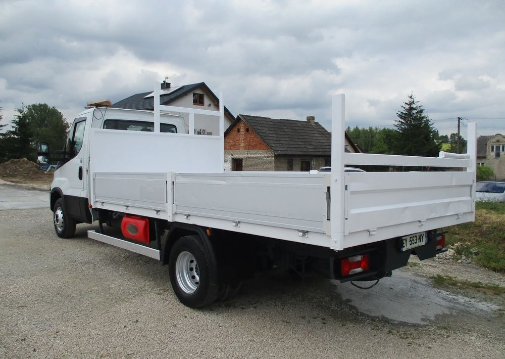 Iveco Daily 3.0 na bliźniaku 70C18 skrzynia, laweta, rama, HDS, 70-180 kiper - Autocarro con pianale/ Cassone fisso: foto 5 Iveco Daily 3.0 na bliźniaku 70C18 skrzynia, laweta, rama, HDS, 70-180 kiper - Autocarro con pianale/ Cassone fisso: foto 5