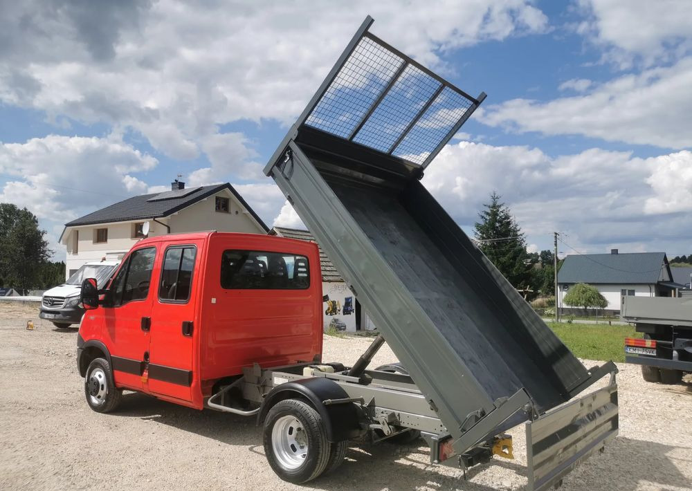 Iveco Daily 35C13 Brygadówka wywrotka Klimatyzacja Dubel hak kiper doka 35C13 - Furgone ribaltabile: foto 4 Iveco Daily 35C13 Brygadówka wywrotka Klimatyzacja Dubel hak kiper doka 35C13 - Furgone ribaltabile: foto 4