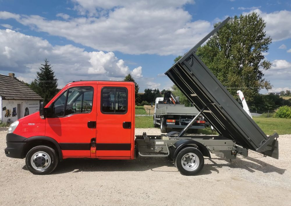 Iveco Daily 35C13 Brygadówka wywrotka Klimatyzacja Dubel hak kiper doka 35C13 - Furgone ribaltabile: foto 5 Iveco Daily 35C13 Brygadówka wywrotka Klimatyzacja Dubel hak kiper doka 35C13 - Furgone ribaltabile: foto 5