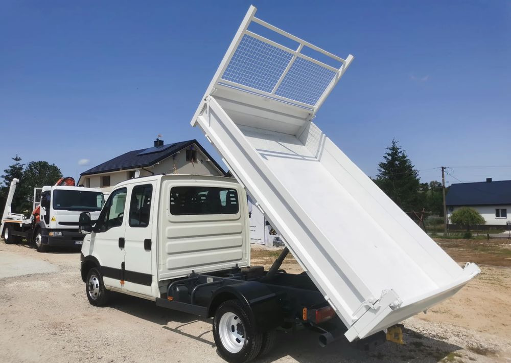 Iveco Daily 35C13 Kiper brygadówka 7-os wywrotka 130KM klimatyzacja Hak doka - Furgone ribaltabile: foto 3 Iveco Daily 35C13 Kiper brygadówka 7-os wywrotka 130KM klimatyzacja Hak doka - Furgone ribaltabile: foto 3