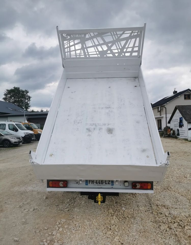 Renault Master Kiper wywrotka 2.3-145KM Hak Bliźniak klimatyzacja Kamera cofania - Furgone ribaltabile: foto 5 Renault Master Kiper wywrotka 2.3-145KM Hak Bliźniak klimatyzacja Kamera cofania - Furgone ribaltabile: foto 5