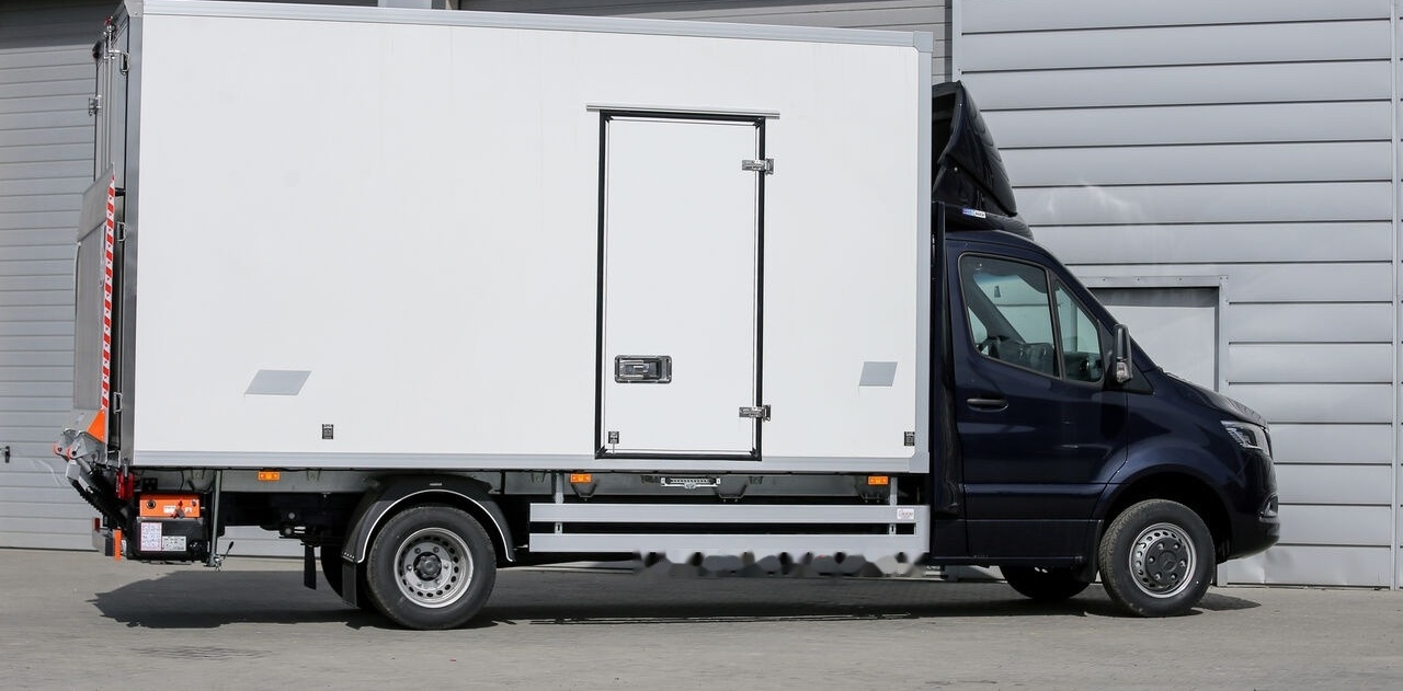 Mercedes-Benz Sprinter 319 - Furgone box: foto 2 Mercedes-Benz Sprinter 319 - Furgone box: foto 2