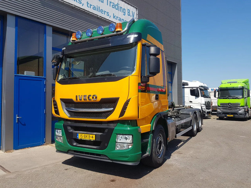 Iveco Stralis AS260Y Haakarm 217.000 KM - Autocarro scarrabile: foto 2 Iveco Stralis AS260Y Haakarm 217.000 KM - Autocarro scarrabile: foto 2