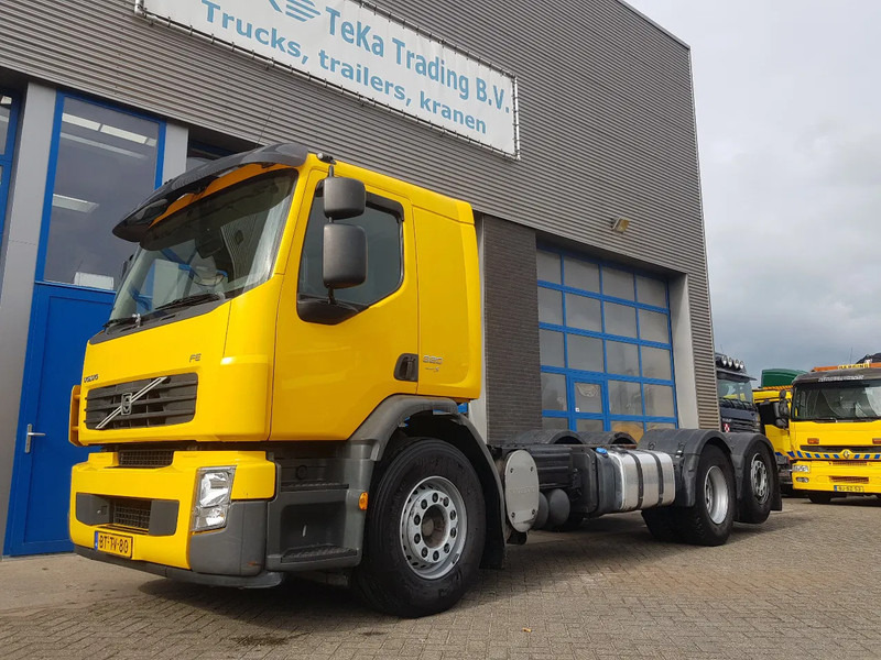 Volvo FE 320 6x2 Euro 5 290.000 km Retarder TÜV - Autocarro telaio: foto 1 Volvo FE 320 6x2 Euro 5 290.000 km Retarder TÜV - Autocarro telaio: foto 1