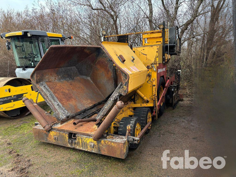 Dynapac F8-4W Dynapac F8-4W Asfaltsläggare (115060) - Finitrice: foto 1 Dynapac F8-4W Dynapac F8-4W Asfaltsläggare (115060) - Finitrice: foto 1