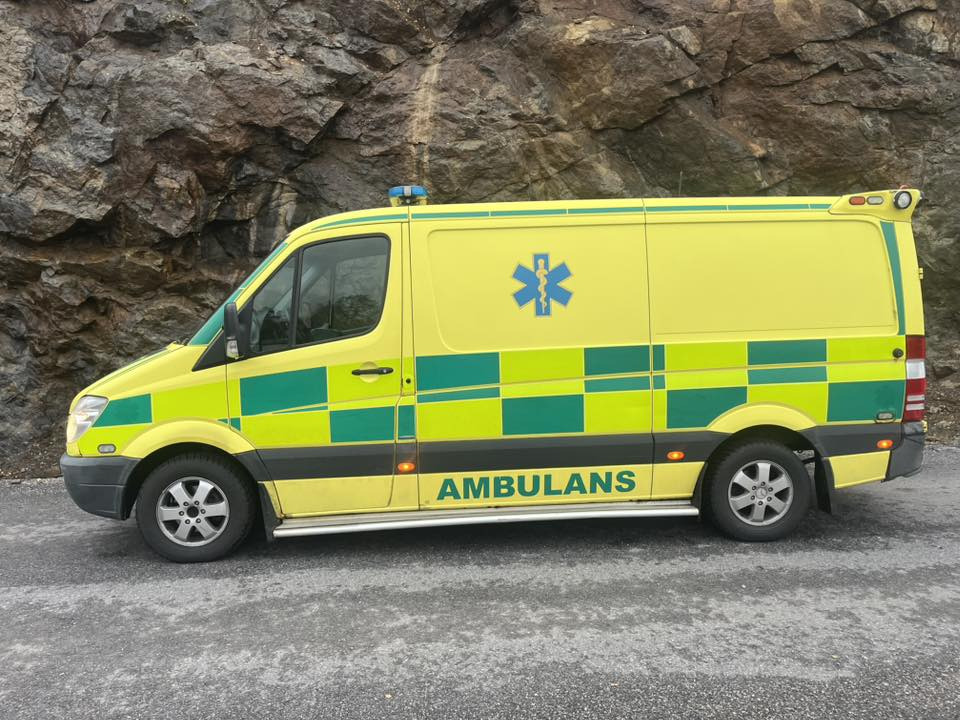 MERCEDES-BENZ Sprinter 316 NGT - AMBULANCE / швидка допомога / shvydka dopomoha - Ambulanza: foto 2 MERCEDES-BENZ Sprinter 316 NGT - AMBULANCE / швидка допомога / shvydka dopomoha - Ambulanza: foto 2