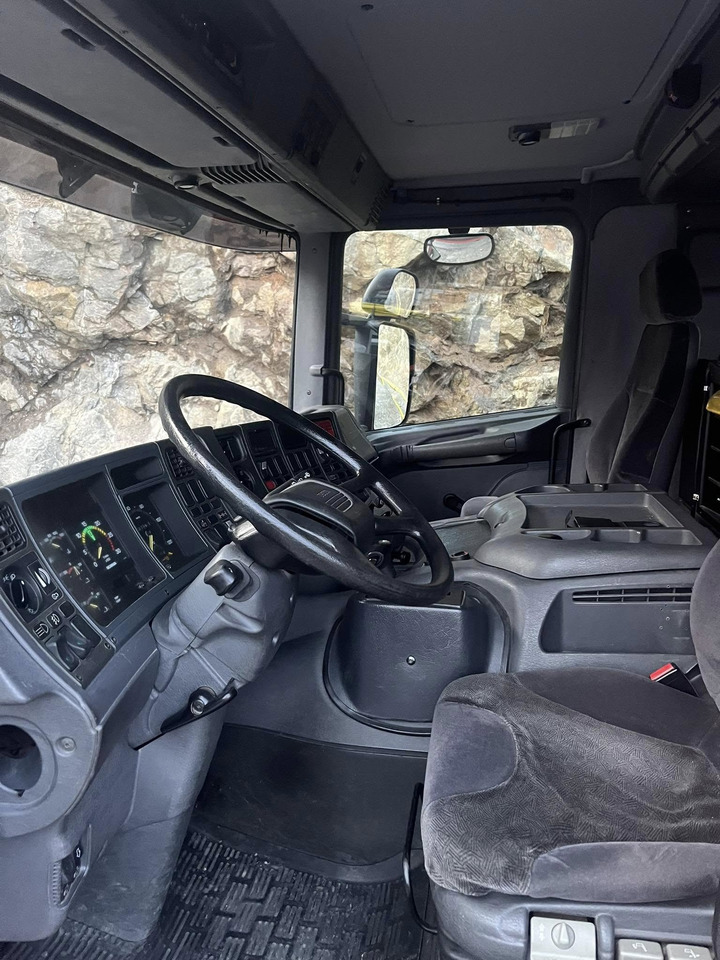 Scania P94GB 4x2 NA 310 - fire engine - RESERVERAD !! - Autopompa: foto 5 Scania P94GB 4x2 NA 310 - fire engine - RESERVERAD !! - Autopompa: foto 5
