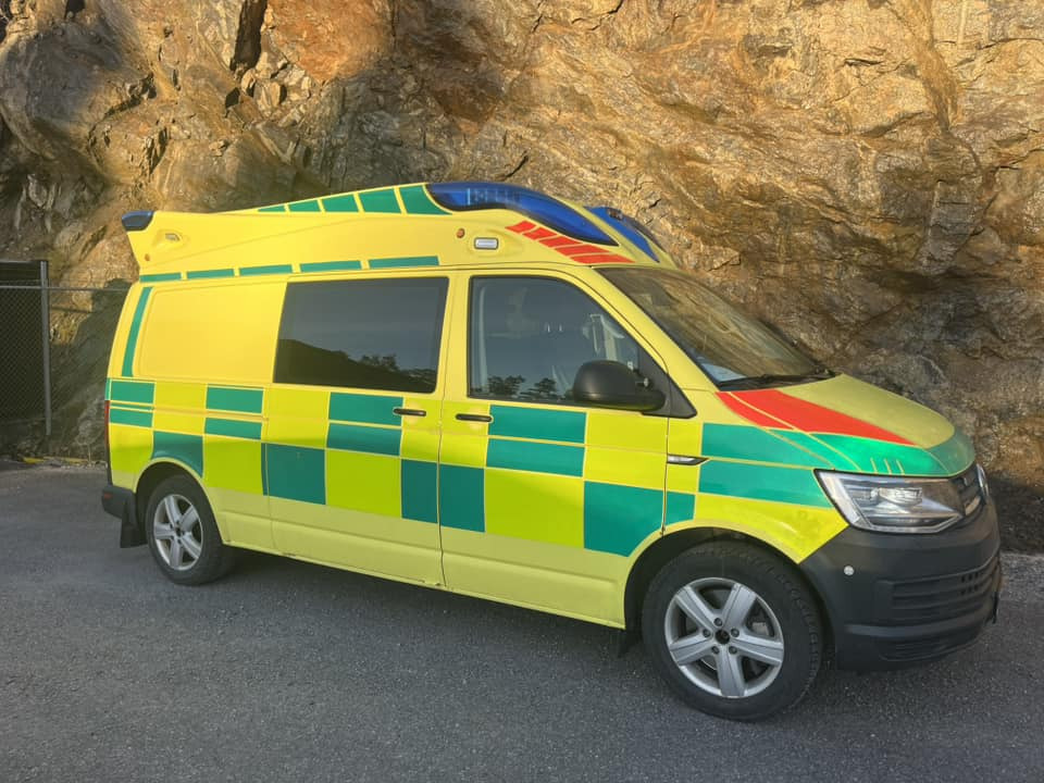 Volkswagen T6 4motions - AMBULANCE / Швидка допомога / Shvydka dopomoha - Ambulanza: foto 1 Volkswagen T6 4motions - AMBULANCE / Швидка допомога / Shvydka dopomoha - Ambulanza: foto 1