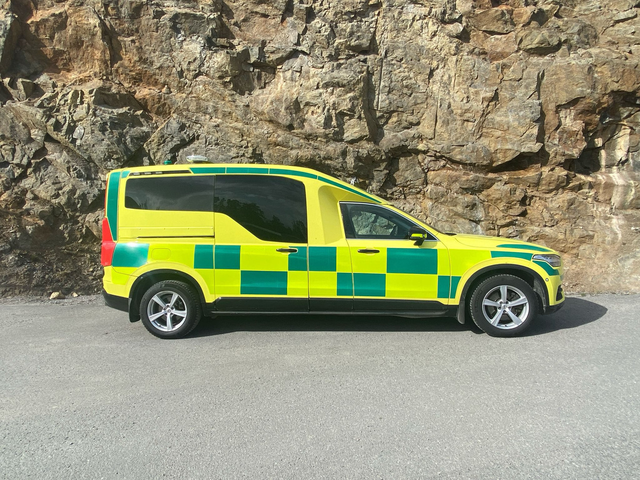Volvo Nilsson XC90 D5 AWD - Ambulance / Krankenwagen / Швидка допомога - Ambulanza: foto 5 Volvo Nilsson XC90 D5 AWD - Ambulance / Krankenwagen / Швидка допомога - Ambulanza: foto 5