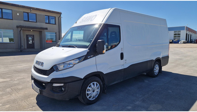 Iveco 35S15 4X2 - Furgone chiuso: foto 1 Iveco 35S15 4X2 - Furgone chiuso: foto 1