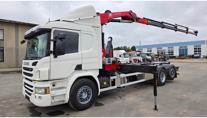 Scania P370 6X2*4 HMF 1730 - Autocarro scarrabile, Camion con gru: foto 1 Scania P370 6X2*4 HMF 1730 - Autocarro scarrabile, Camion con gru: foto 1