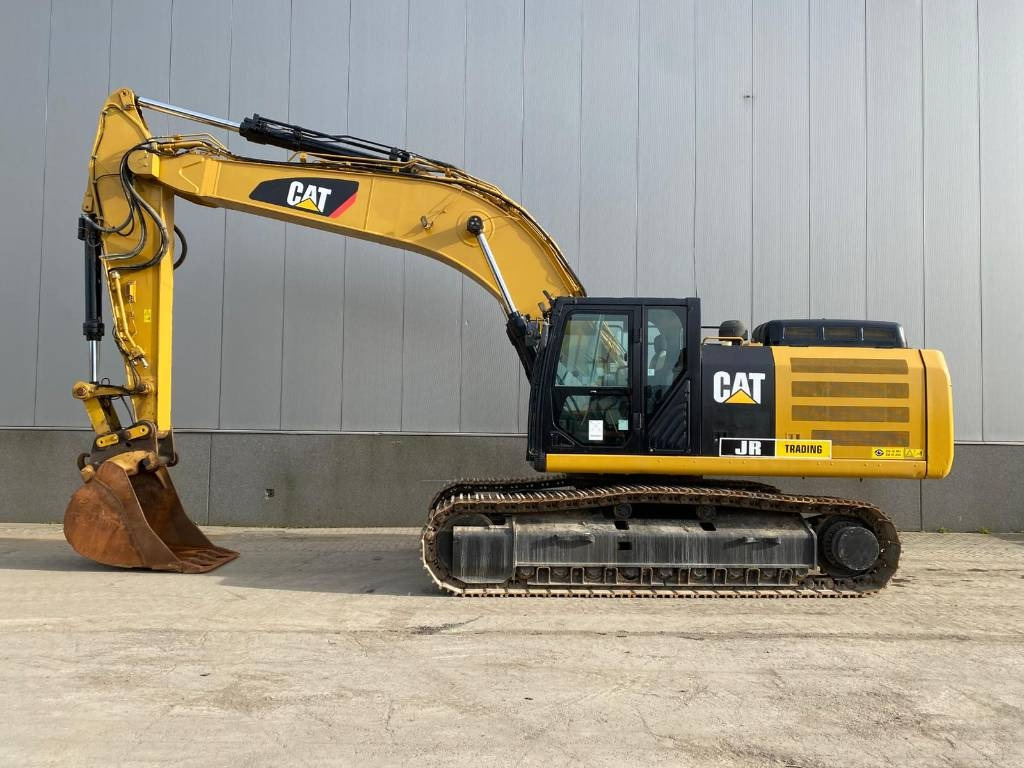 CAT 336F L XE (New Undercarriage) - Escavatore cingolato: foto 1 CAT 336F L XE (New Undercarriage) - Escavatore cingolato: foto 1