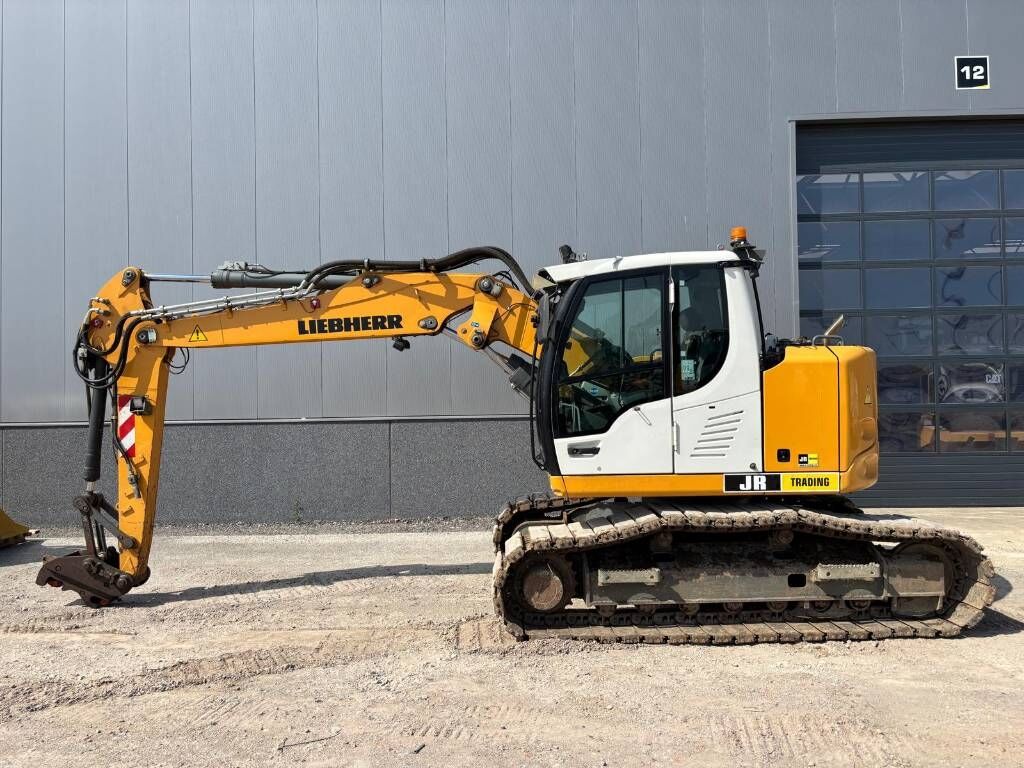 Liebherr R 914 Compact Litronic Liebherr R 914 Compact Litronic - Escavatore cingolato: foto 1 Liebherr R 914 Compact Litronic Liebherr R 914 Compact Litronic - Escavatore cingolato: foto 1
