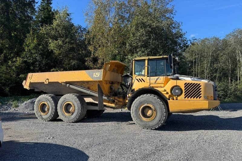 Volvo A 25 E (On Transport) - Dumper articolato: foto 1 Volvo A 25 E (On Transport) - Dumper articolato: foto 1