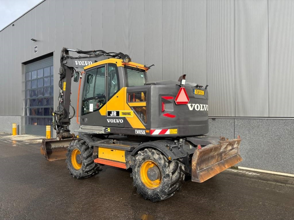 Volvo EWR 150 E - Escavatore gommato: foto 3 Volvo EWR 150 E - Escavatore gommato: foto 3