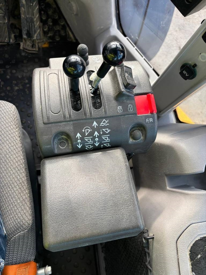 Leasing di Volvo L 70 H  Volvo L 70 H: foto 15