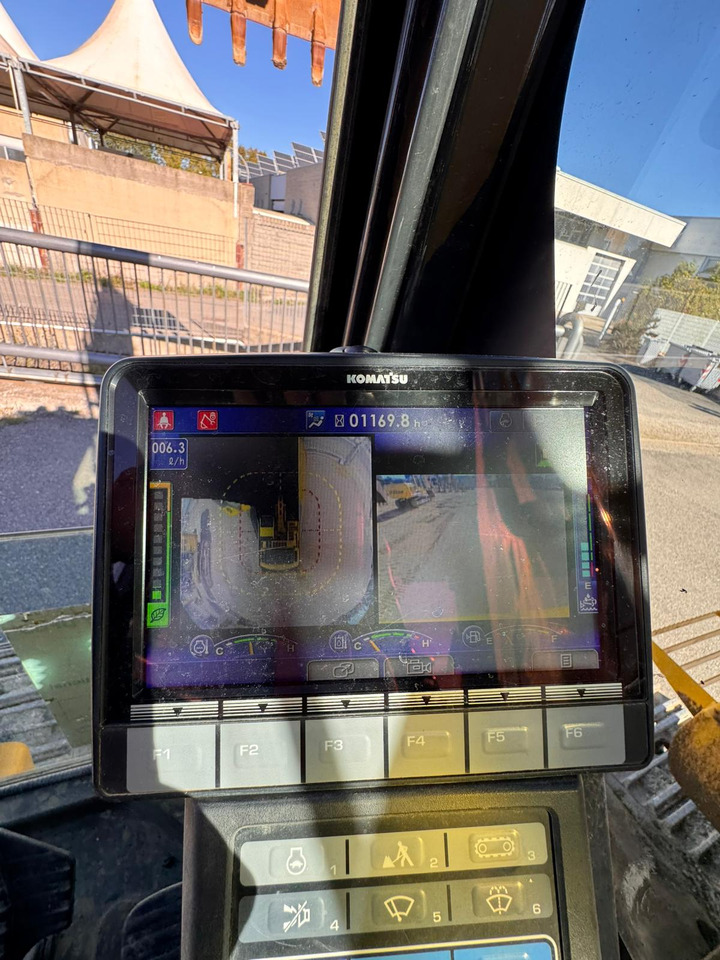 KOMATSU PC210 NLC-11 - Escavatore: foto 3 KOMATSU PC210 NLC-11 - Escavatore: foto 3