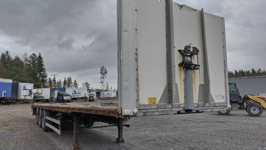 Fliegel 3 aks. Avopuolikas - Semirimorchio cassonato/ Pianale: foto 4 Fliegel 3 aks. Avopuolikas - Semirimorchio cassonato/ Pianale: foto 4