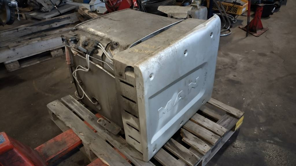 MAN Euro 6 katalysaattori - Motore per Camion: foto 1 MAN Euro 6 katalysaattori - Motore per Camion: foto 1