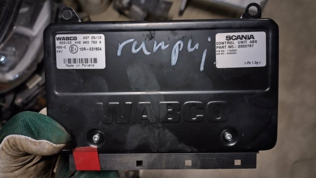 Scania ABS control unit  - Sistema elettrico per Camion: foto 1 Scania ABS control unit  - Sistema elettrico per Camion: foto 1