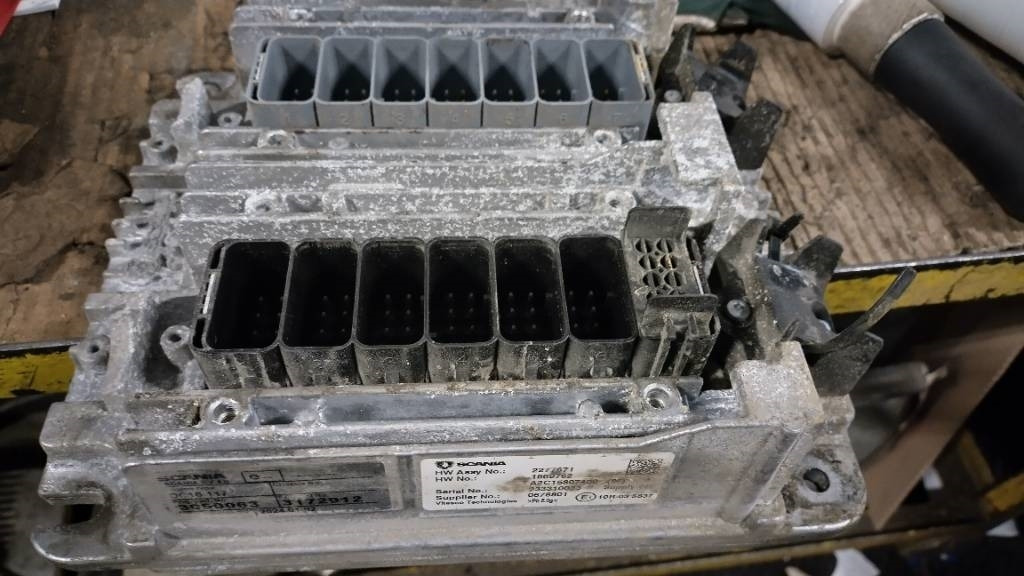 Scania Engine control unit dc16 117  - Sistema elettrico per Camion: foto 1 Scania Engine control unit dc16 117  - Sistema elettrico per Camion: foto 1