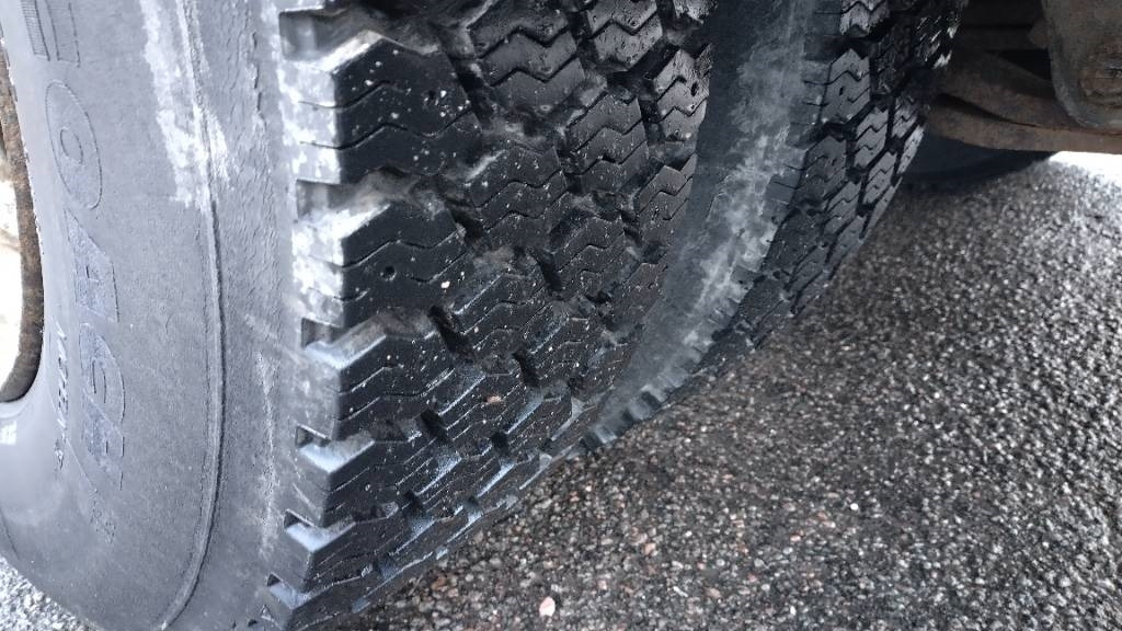 Scania P94 kokosivuaukeva kori+pl-nostin - Autocarro furgonato: foto 5 Scania P94 kokosivuaukeva kori+pl-nostin - Autocarro furgonato: foto 5