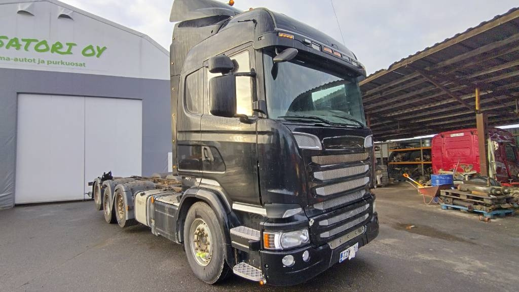 Scania R580 8x2 täysilma alusta,8m runko - Autocarro telaio: foto 1 Scania R580 8x2 täysilma alusta,8m runko - Autocarro telaio: foto 1